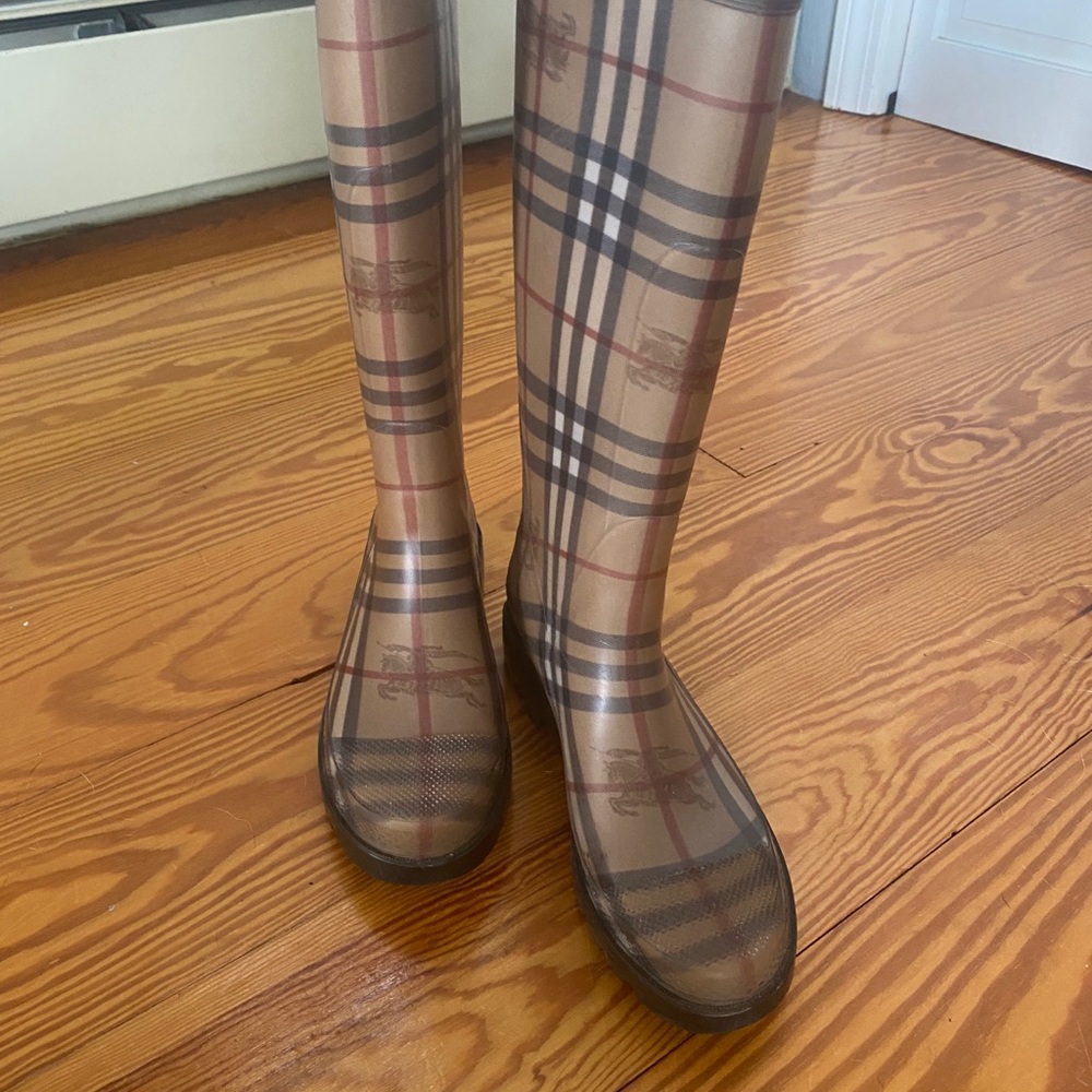 Burberry rain boots